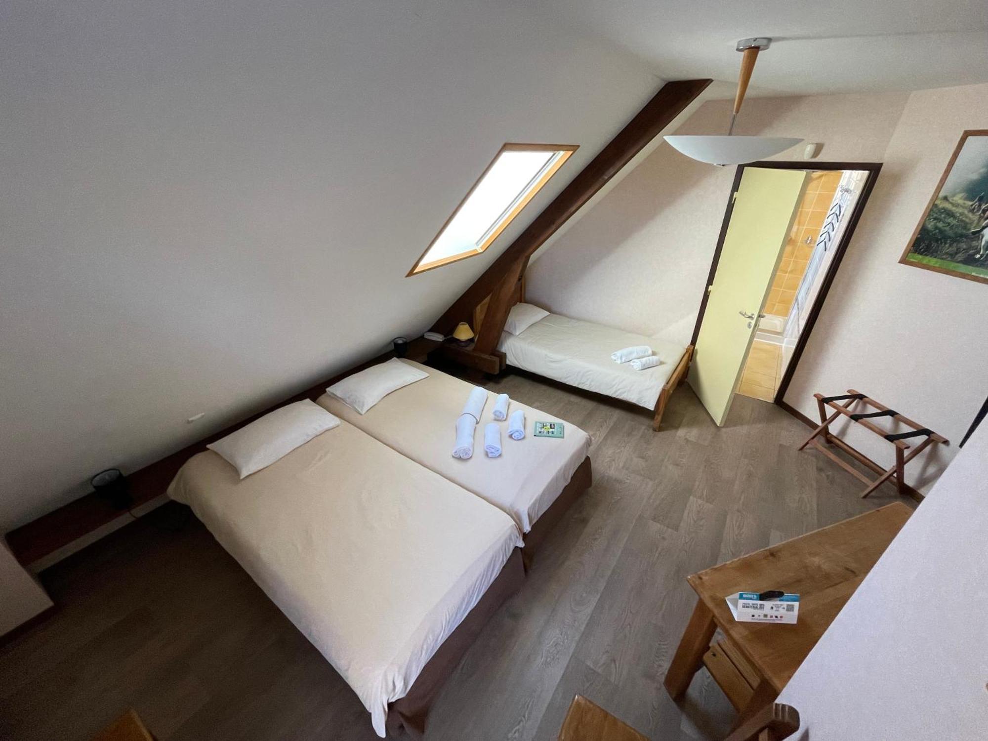 Logis Hotel Restaurant Auberge Du Bougnat Saint-Victor-la-Riviere Zewnętrze zdjęcie
