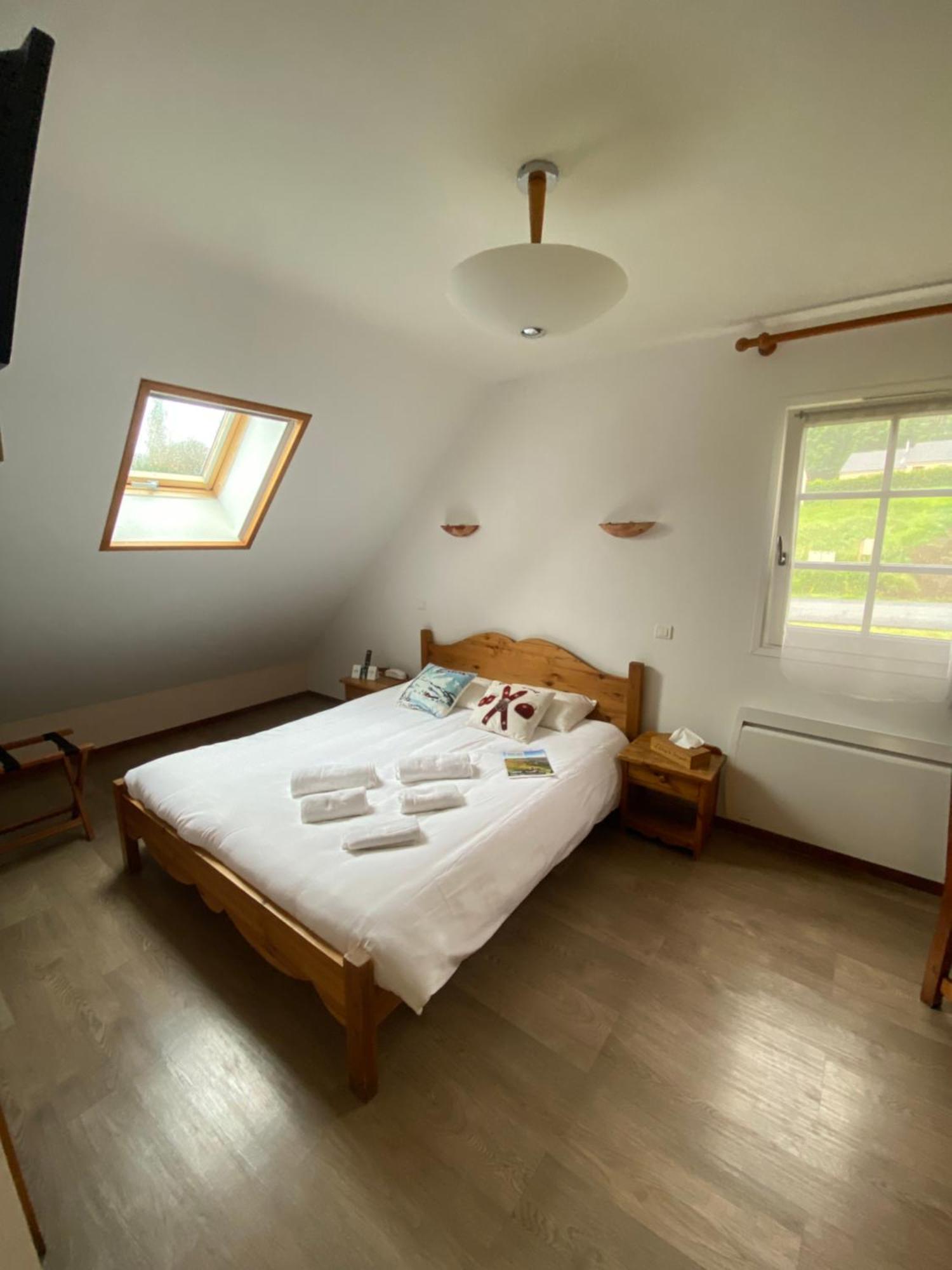 Logis Hotel Restaurant Auberge Du Bougnat Saint-Victor-la-Riviere Zewnętrze zdjęcie