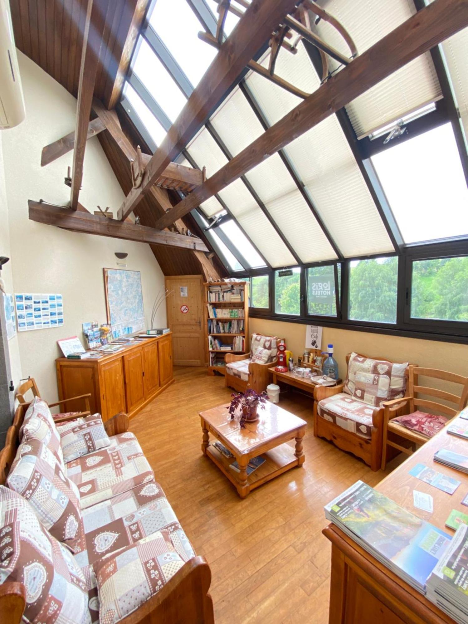 Logis Hotel Restaurant Auberge Du Bougnat Saint-Victor-la-Riviere Zewnętrze zdjęcie